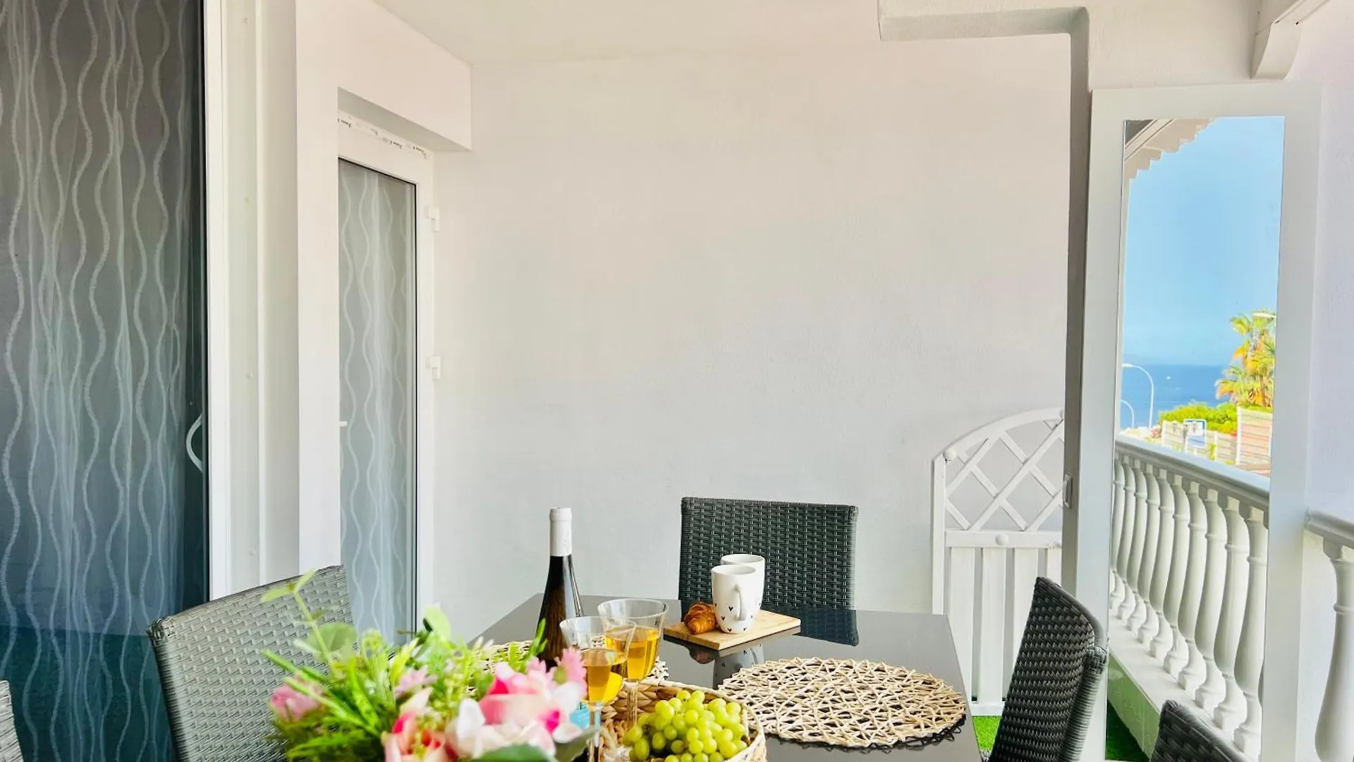Paulmarie City Apartment In Costa Adeje