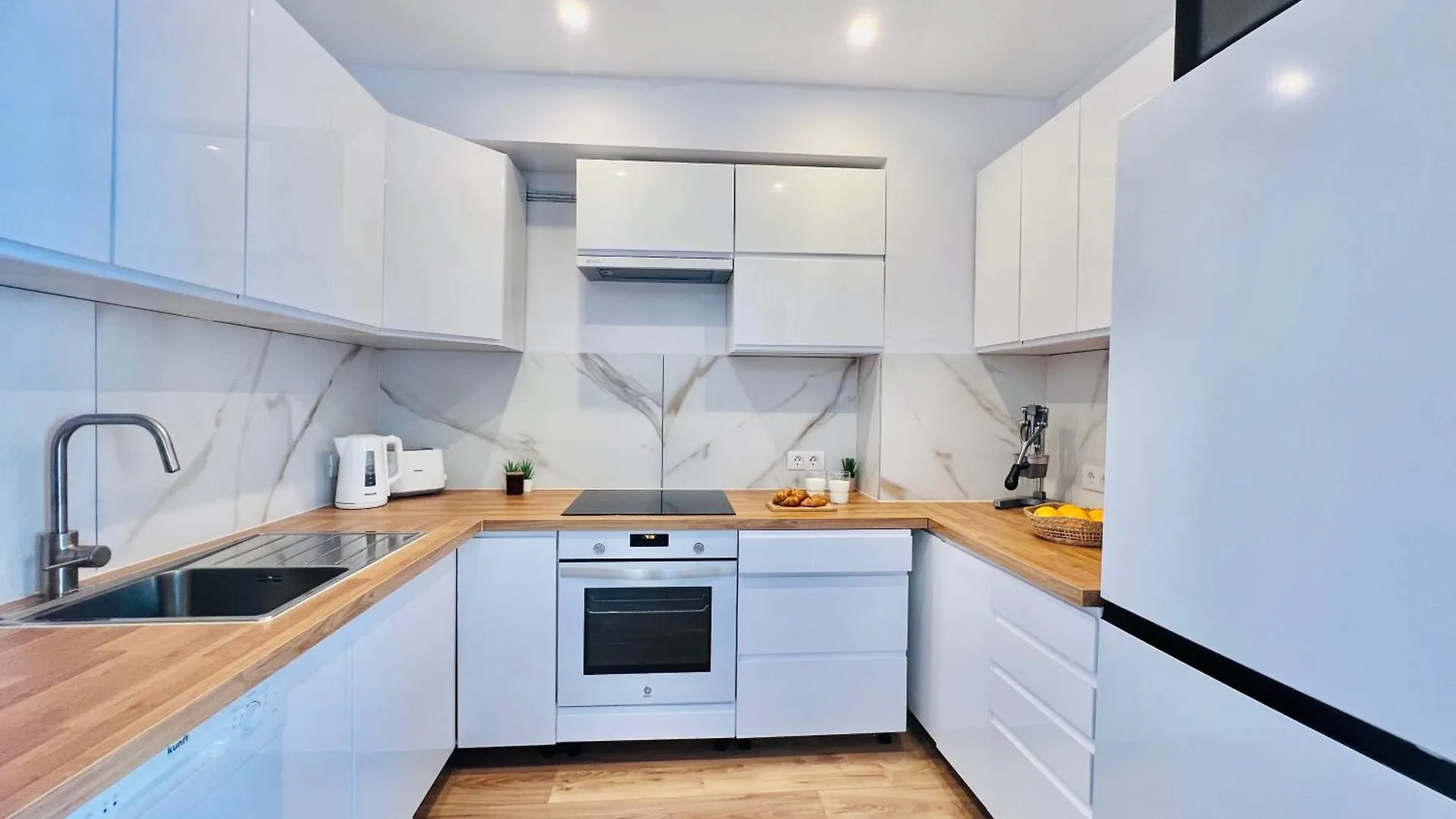 Paulmarie City Apartment In Costa Adeje