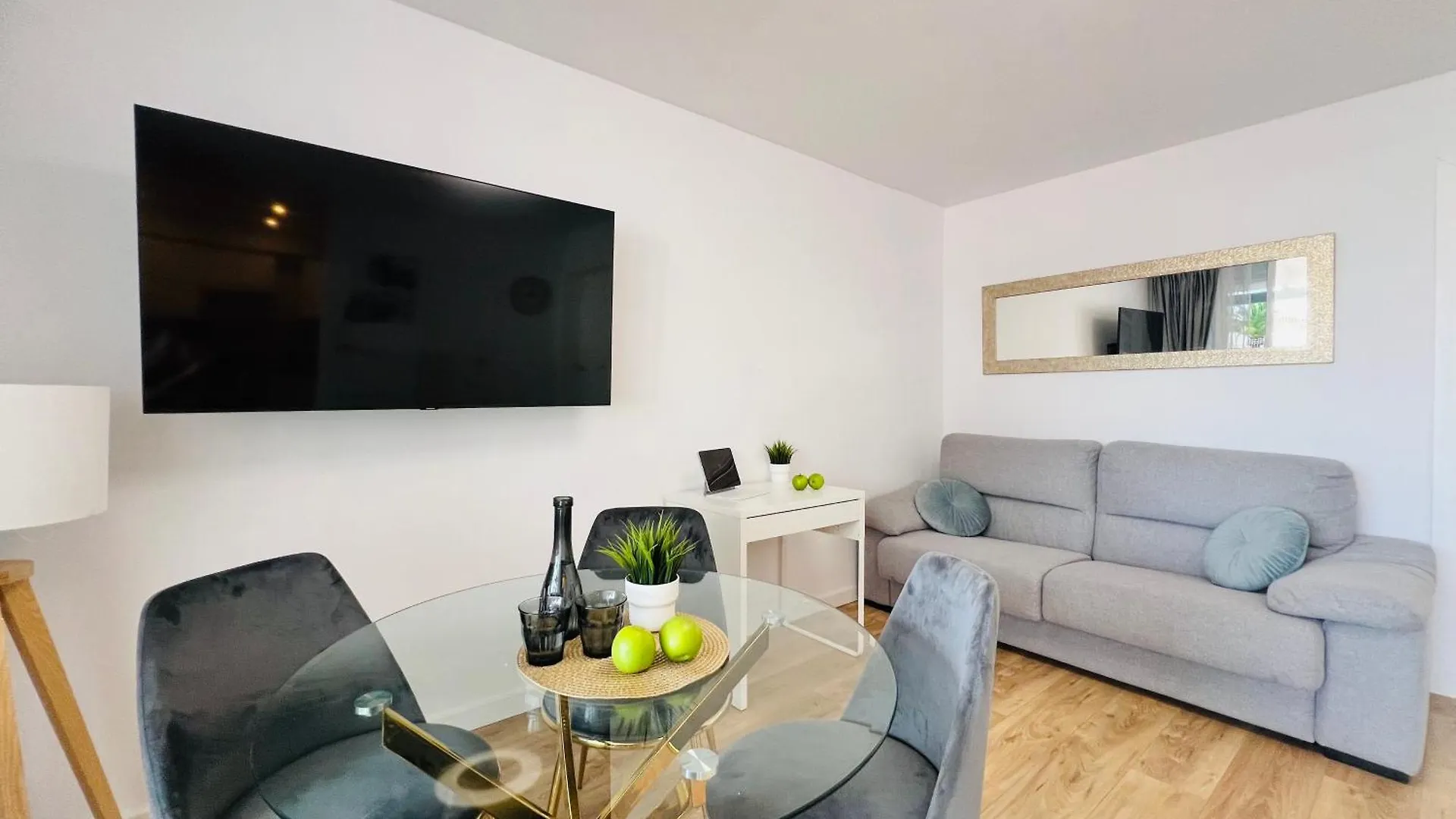 Paulmarie City Apartment In Costa Adeje